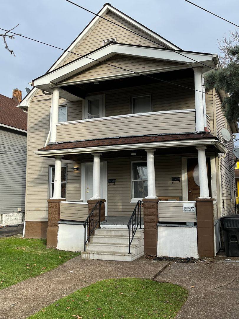 Apartment for rent at 3865 W 16th St, Cleveland, OH 44109