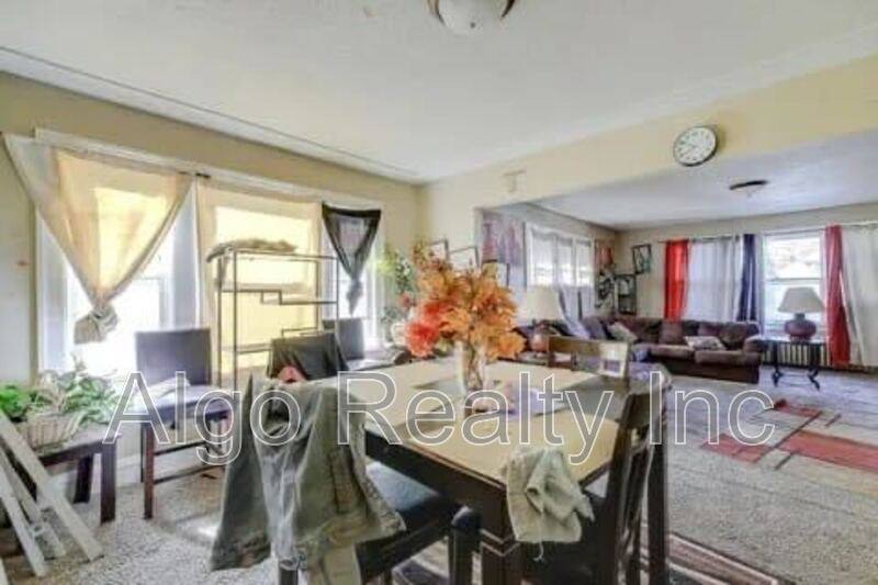 Apartment for rent at 2646 Dupont Ave N #2, Minneapolis, MN 55411