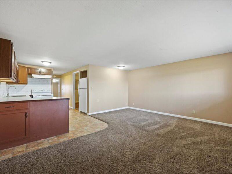 Apartment for rent at 800 N Irving St #3, Kennewick, WA 99336