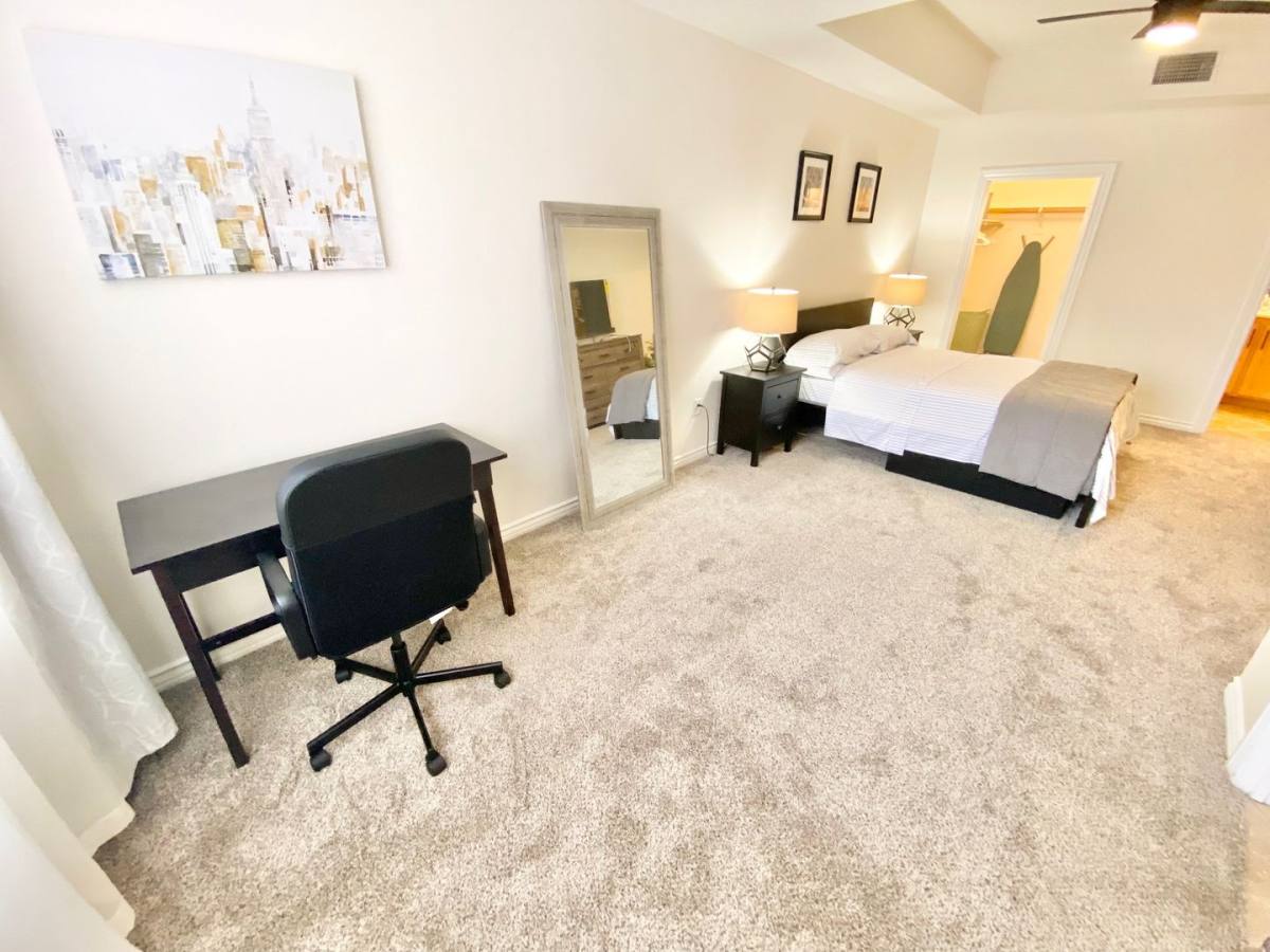 Condo for rent at 39 E Agate, Las Vegas, NV 89123