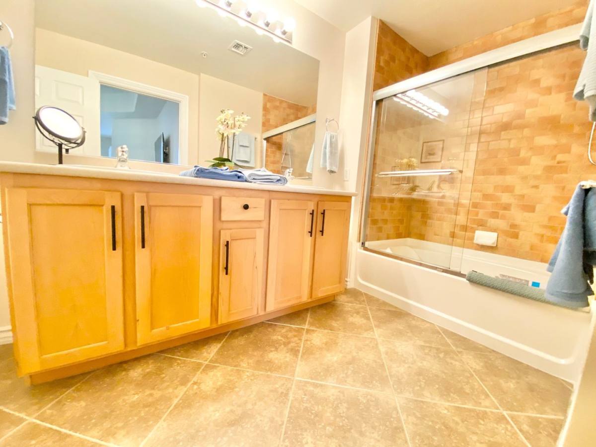 Condo for rent at 39 E Agate, Las Vegas, NV 89123