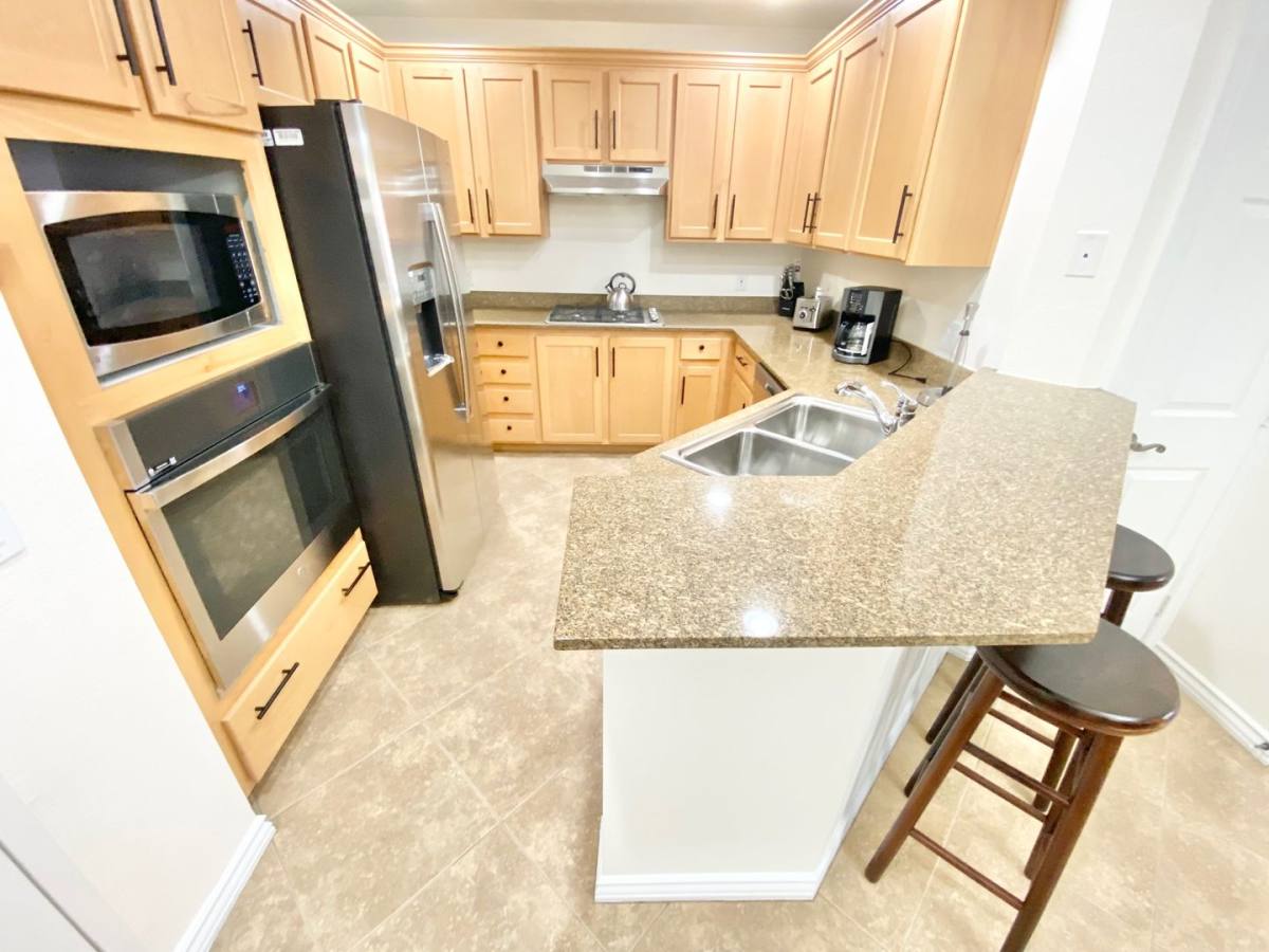 Condo for rent at 39 E Agate, Las Vegas, NV 89123