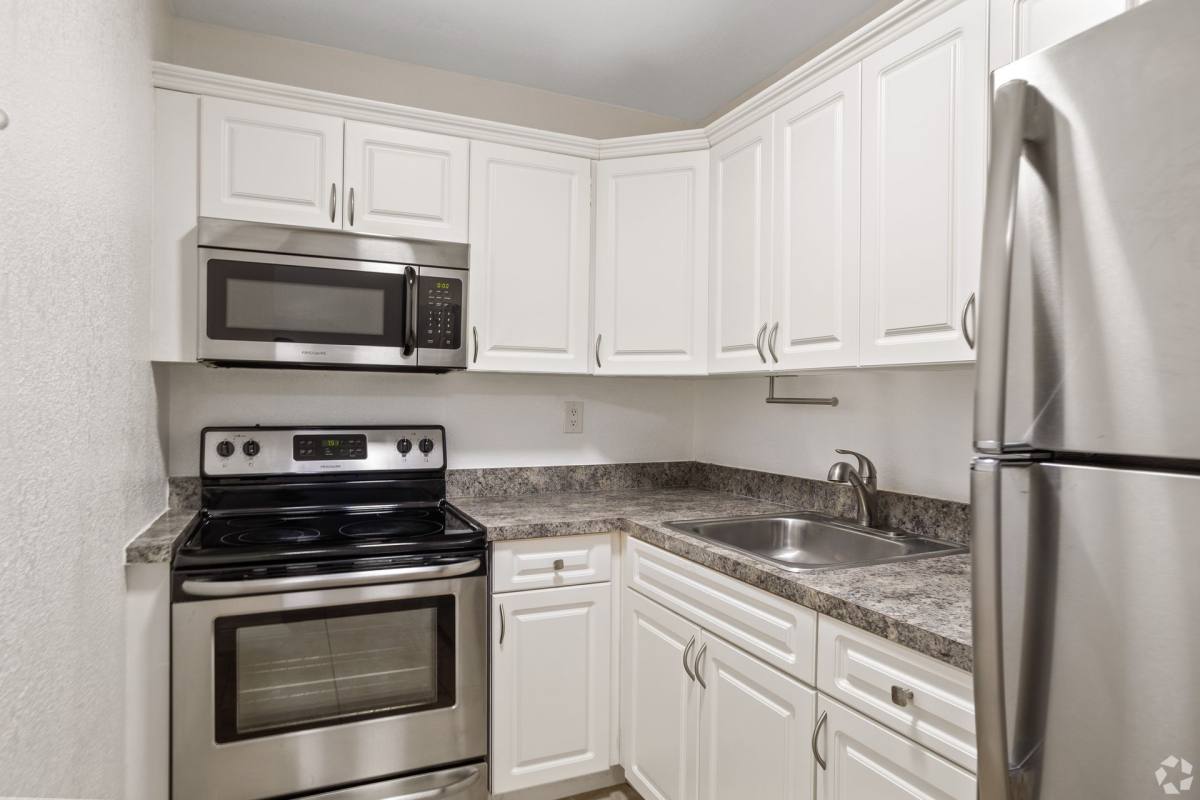 Condo for rent at 201-251-271 Bonnie Blvd, Lake Worth, FL 33461