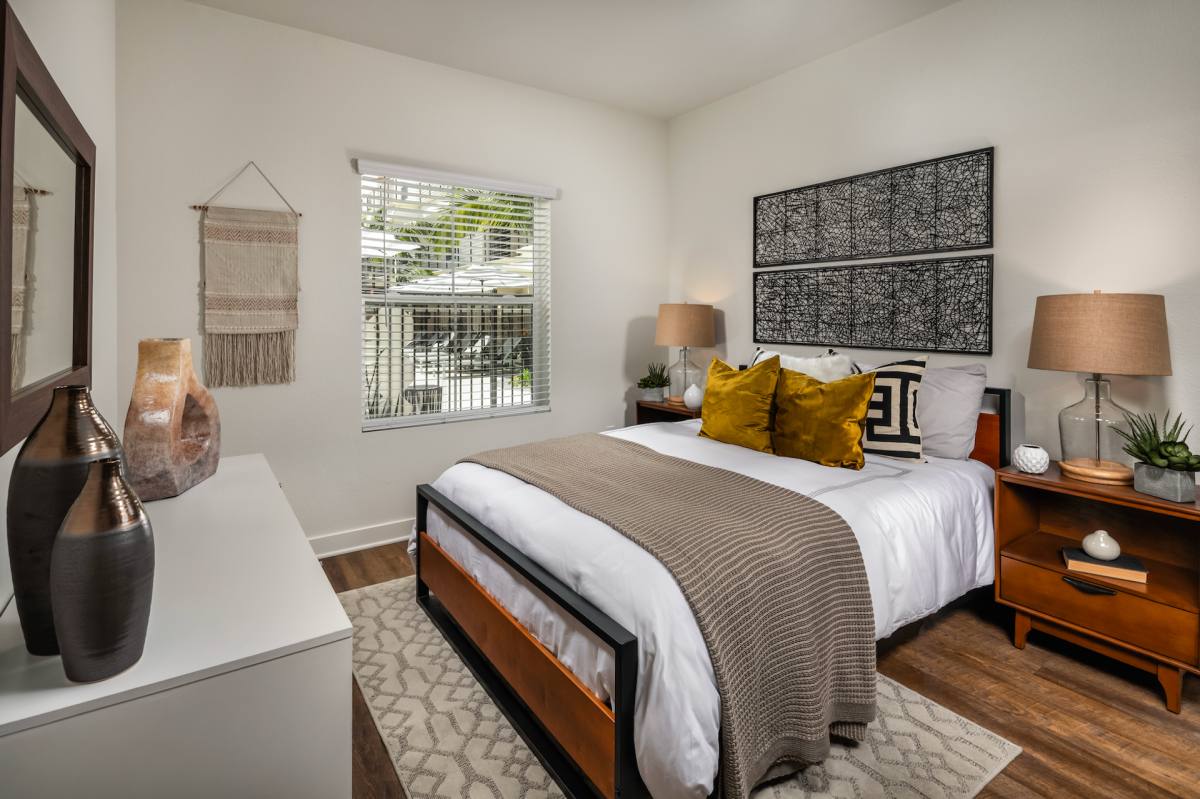 Apartment for rent at 4550 Lincoln Ave, Cypress, CA 90630