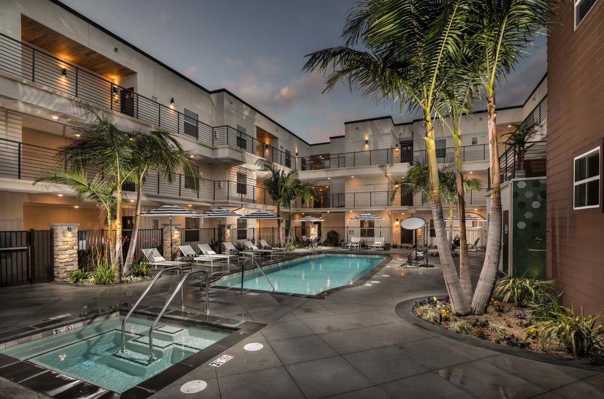 Apartment for rent at 4550 Lincoln Ave, Cypress, CA 90630