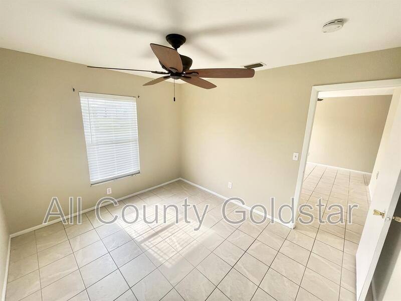 Apartment for rent at 9490 Tacoma Ave #B, Englewood, FL 34224