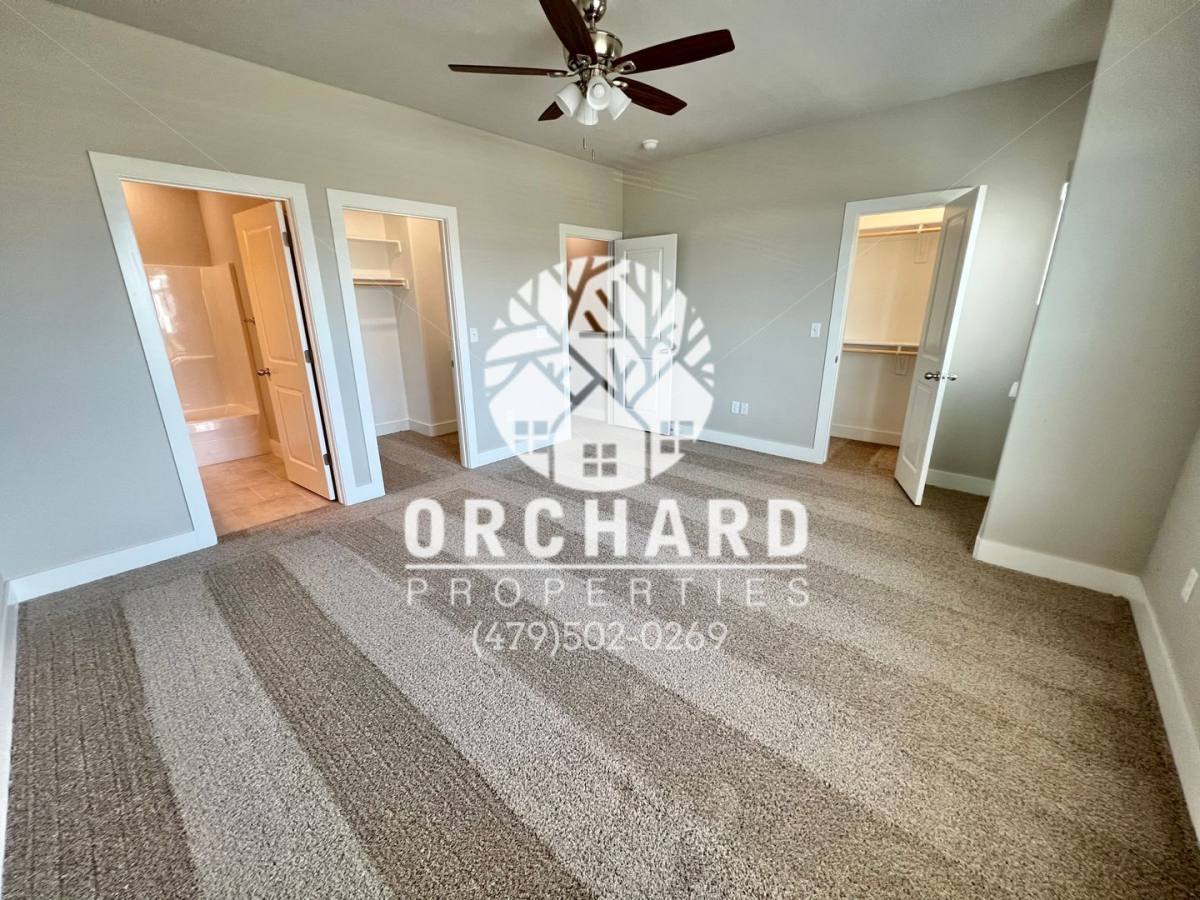 Apartment for rent at 3012-3022 N Conway Dr, Siloam Springs, AR 72761