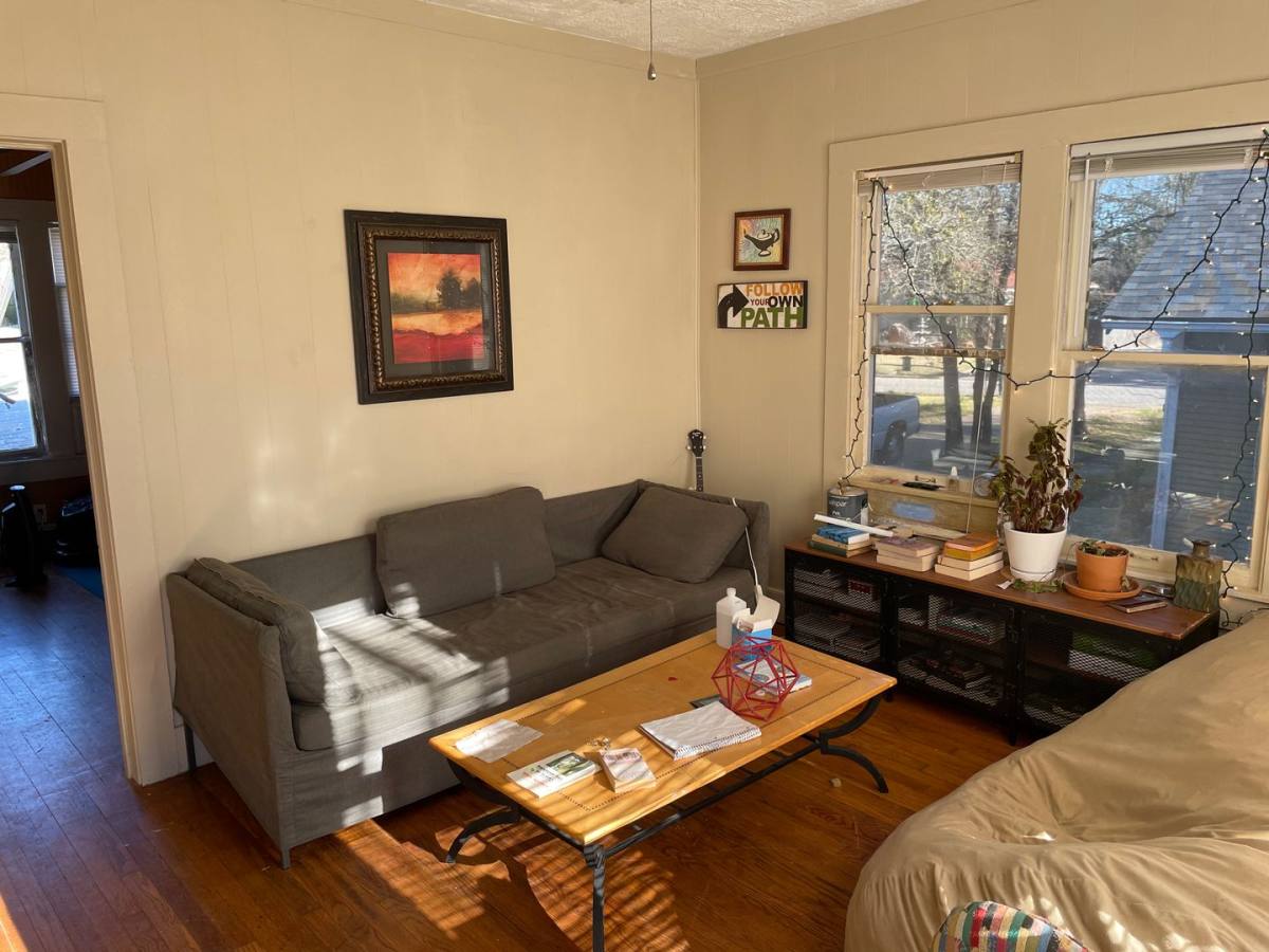 Apartment for rent at 304 N Haswell Dr, Bryan, TX 77803