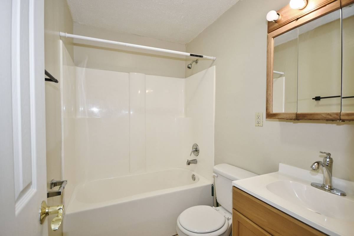 Apartment for rent at 1100 Oneil Blvd, McKeesport, PA 15132