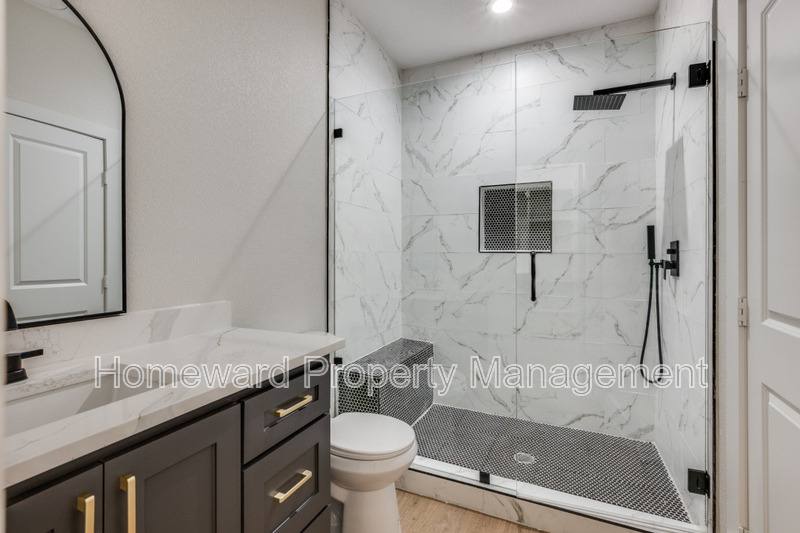 House for rent at 835 Stamps Ave, Fort Worth, TX 76114