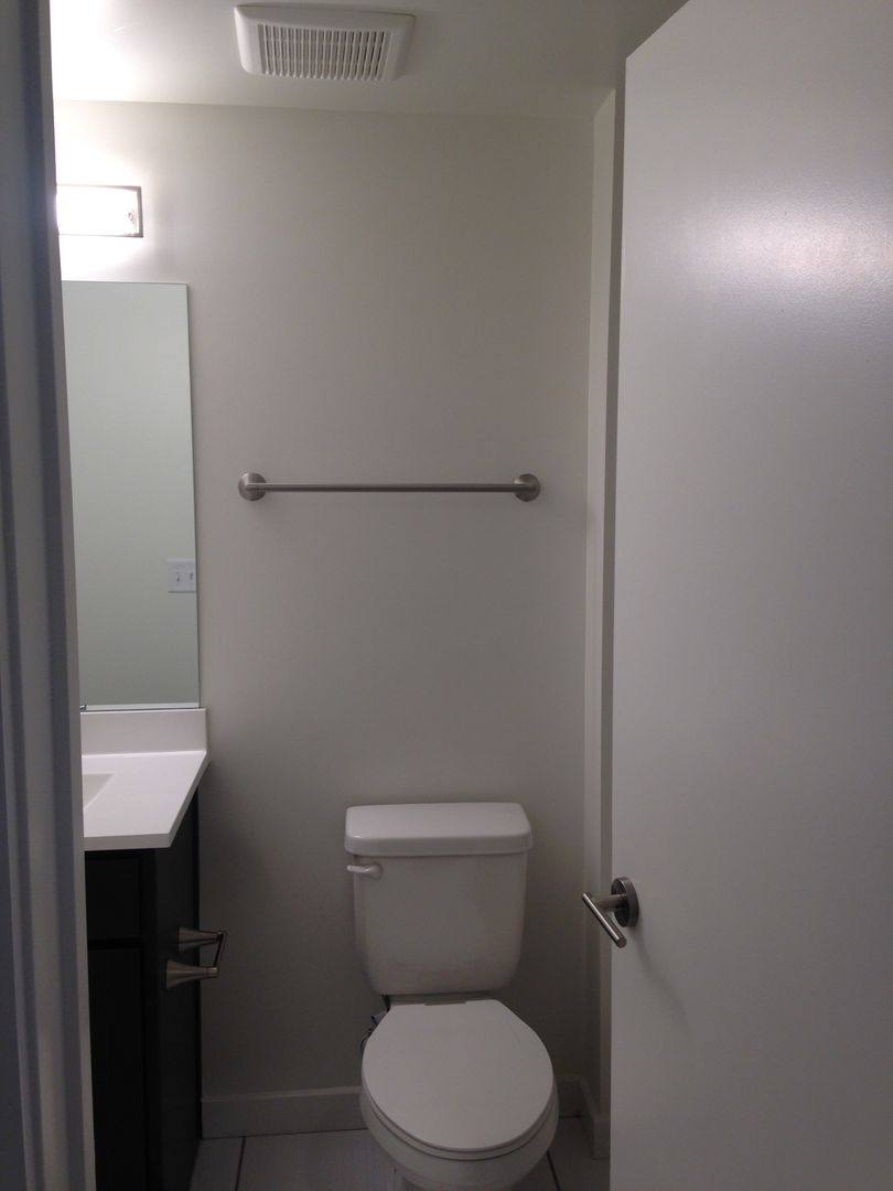 Apartment for rent at 926 Commerce St, Lynchburg, VA 24504