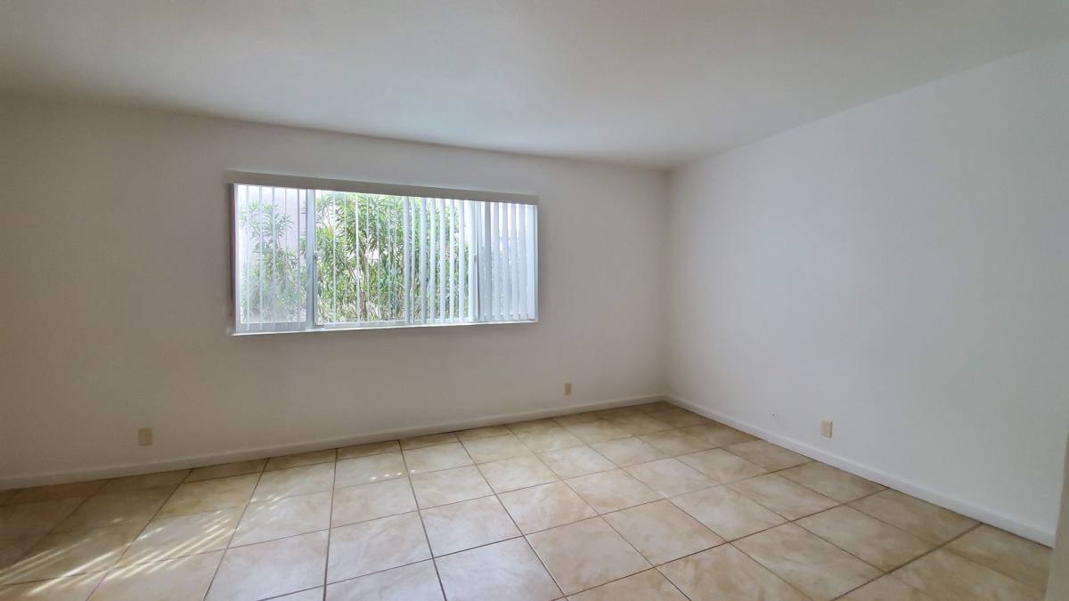 Apartment for rent at 213 E Foster Ave, Henderson, NV 89011