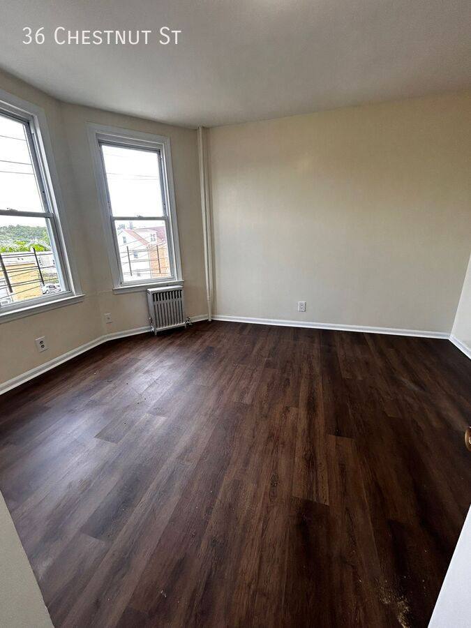 Apartment for rent at 36 Chestnut St, Yonkers, NY 10701
