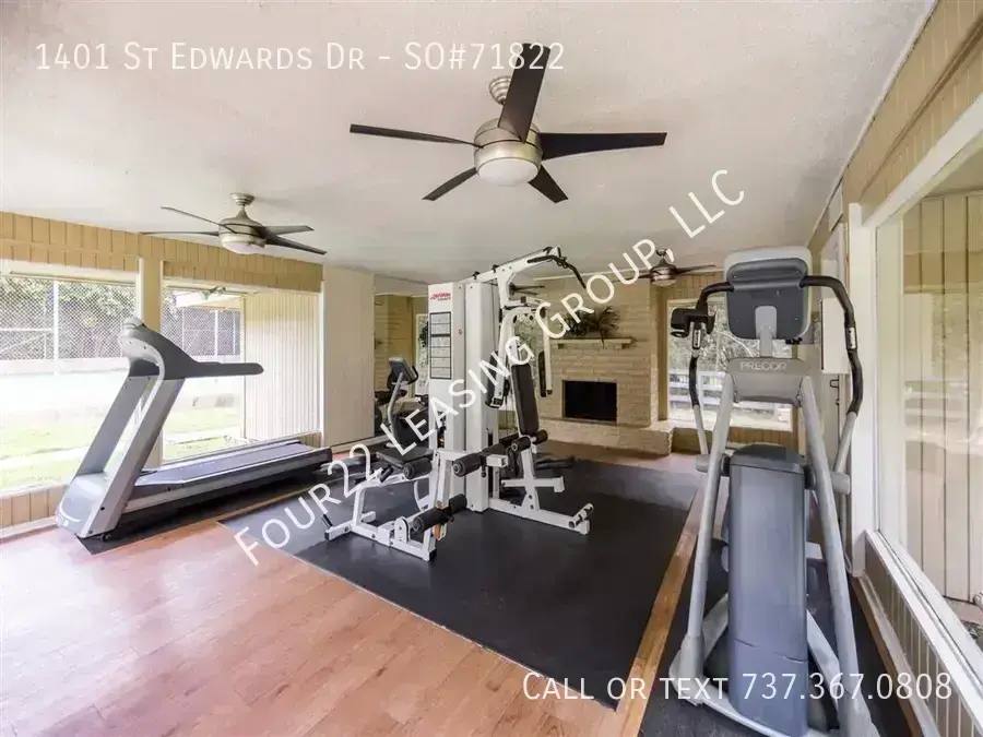 Townhouse for rent at 1401 St Edwards Dr #SO, Austin, TX 78704