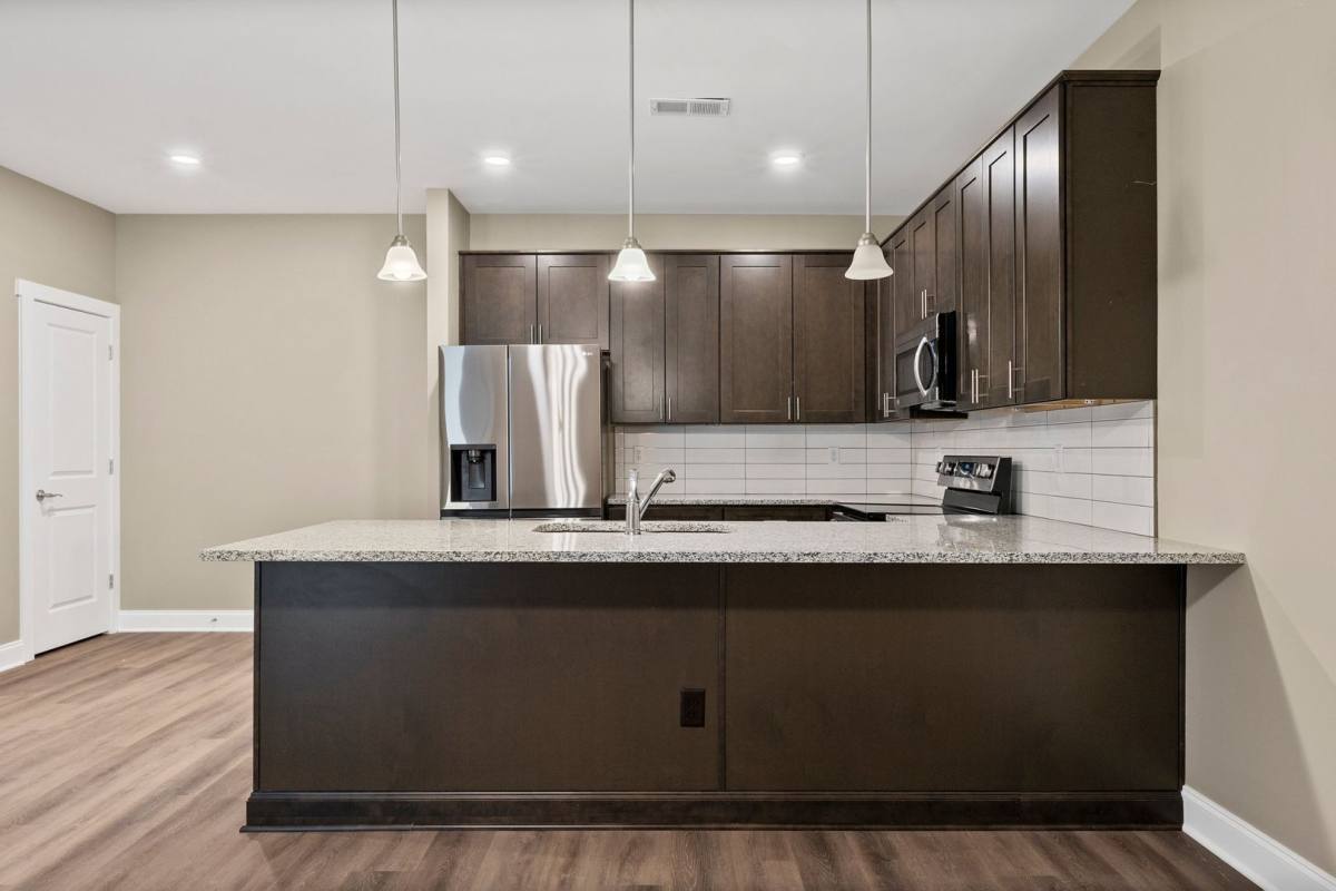 Apartment for rent at 945 Riverbend St, Bowling Green, KY 42104