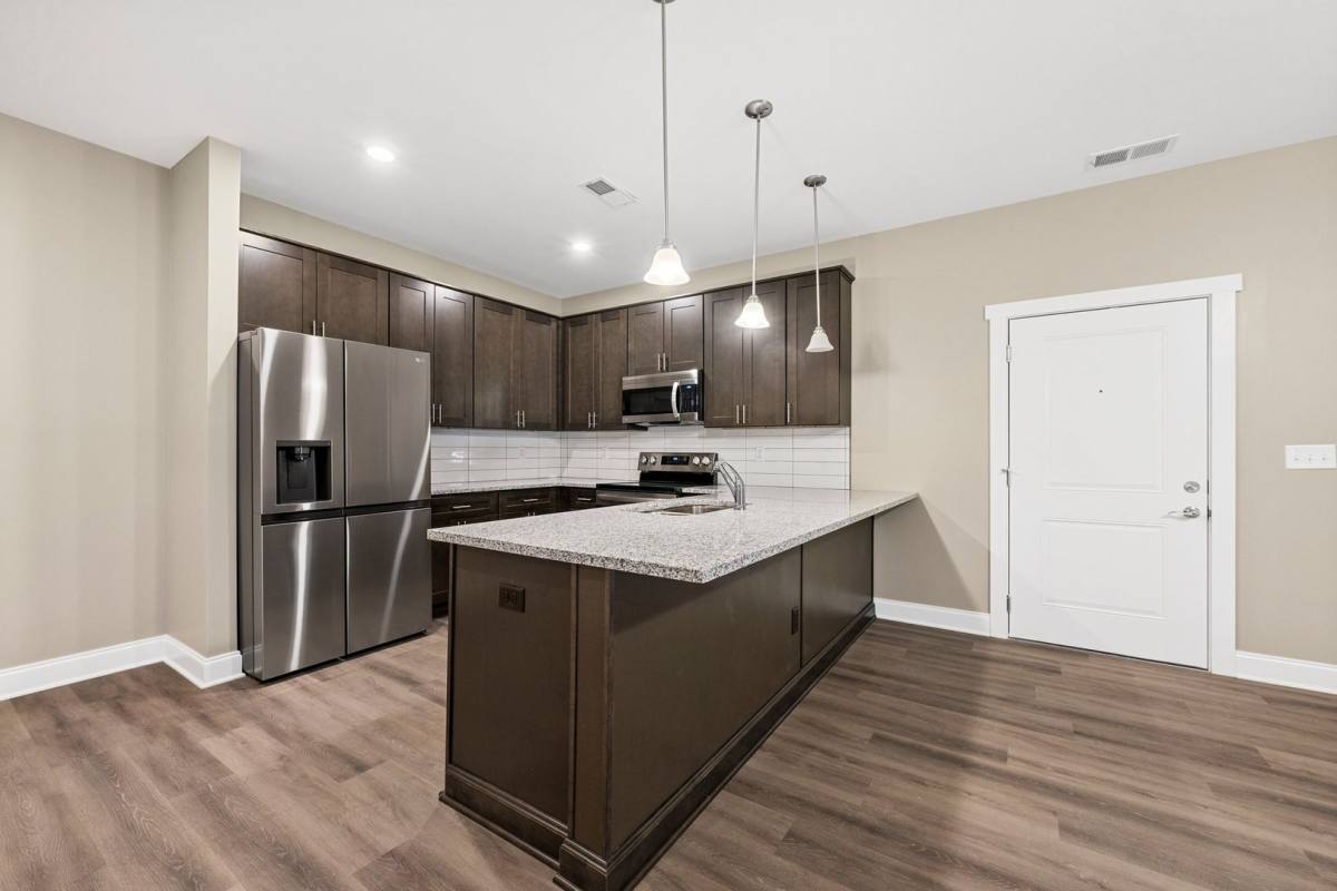 Apartment for rent at 945 Riverbend St, Bowling Green, KY 42104