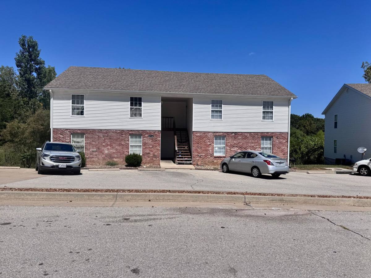 Apartment for rent at 3714 Randall Dr #D, Jefferson City, MO 65109