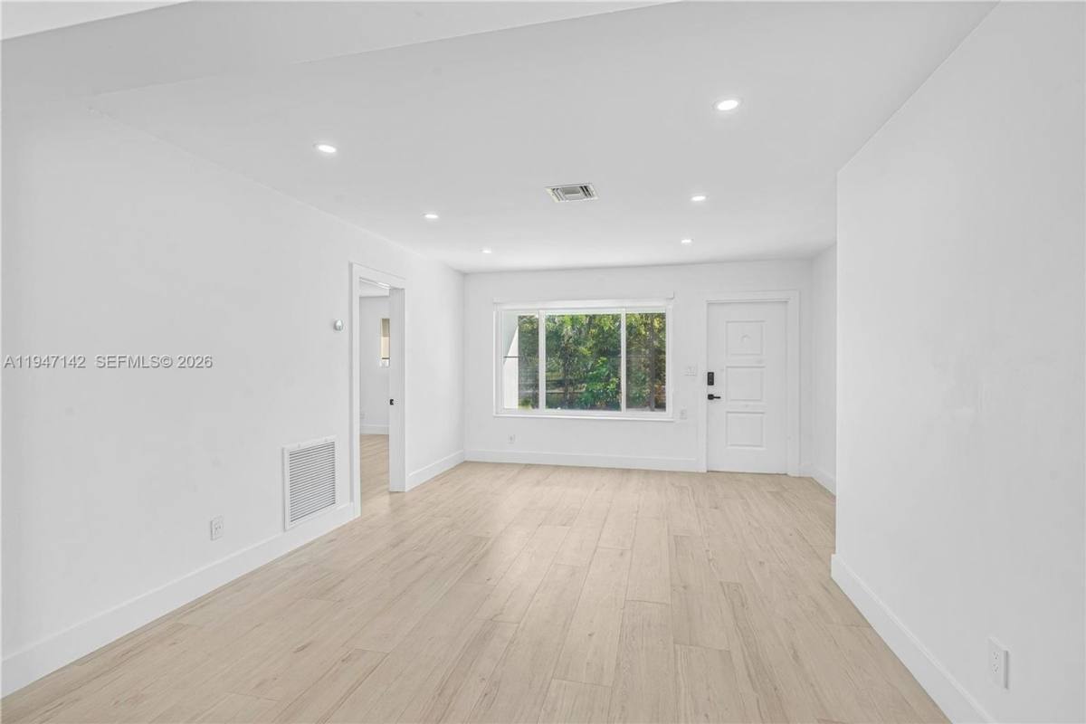 House for rent at 1116 N 31st Ave, Hollywood, FL 33021