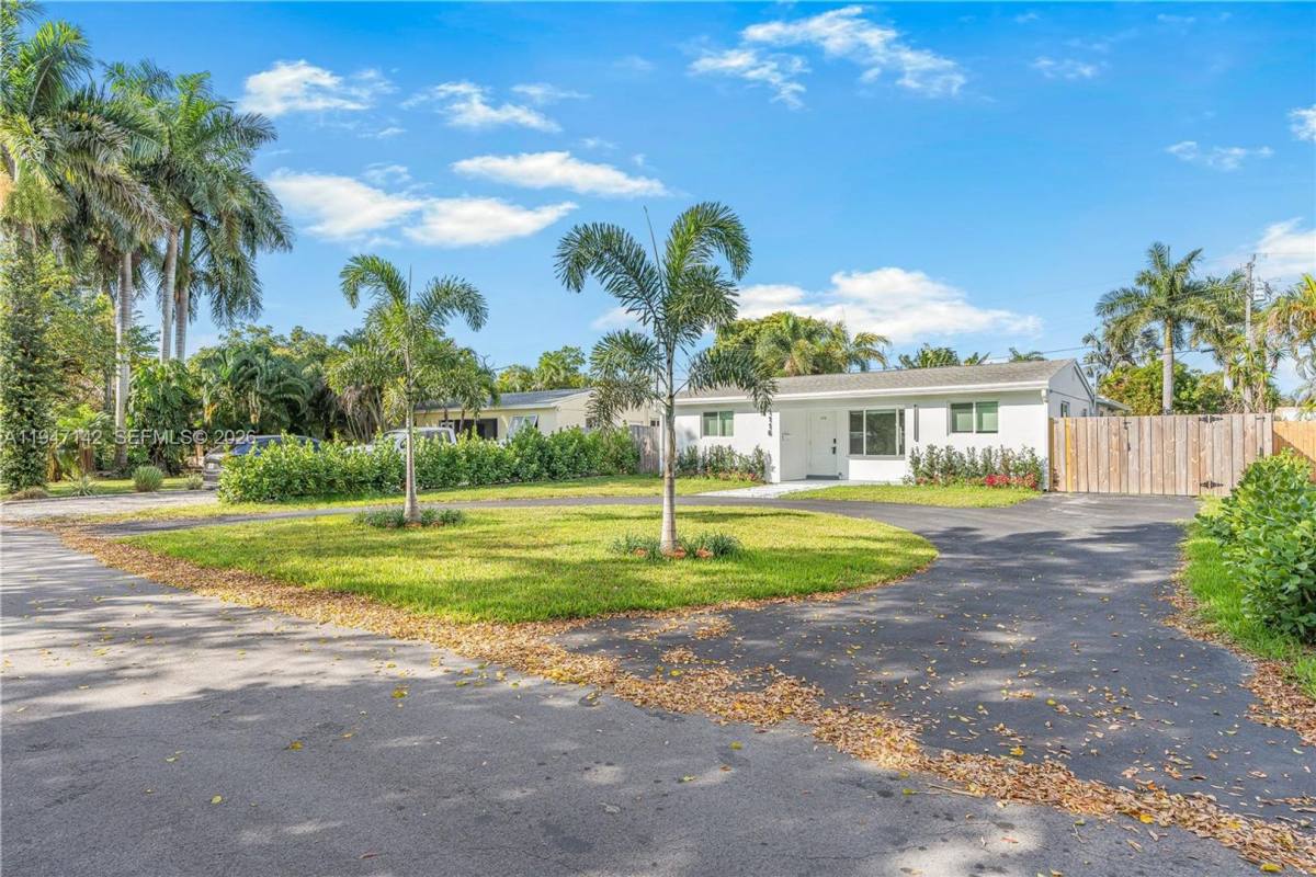House for rent at 1116 N 31st Ave, Hollywood, FL 33021