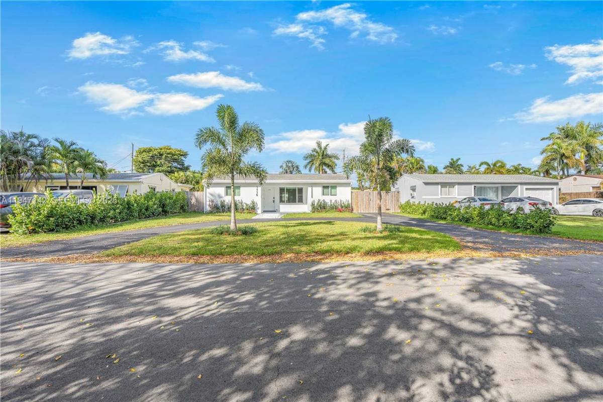 House for rent at 1116 N 31st Ave, Hollywood, FL 33021