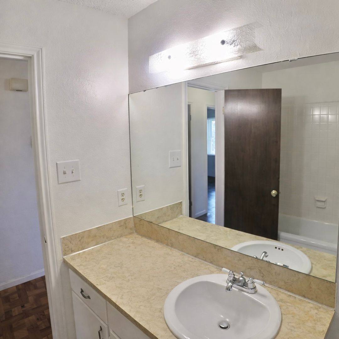 House for rent at 2504 Lake Rd, Killeen, TX 76543