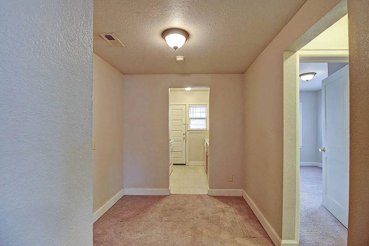 Apartment for rent at 1160 N Emporia Ave, Wichita, KS 67214