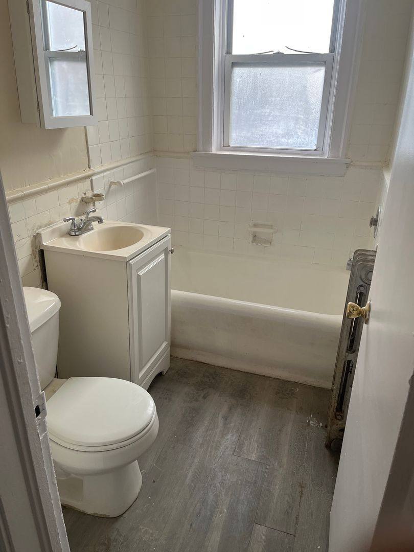 Apartment for rent at 7027-7033 S Indiana Ave, Chicago, IL 60637