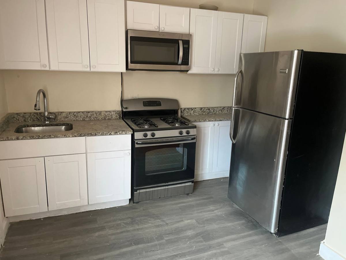 Apartment for rent at 7027-7033 S Indiana Ave, Chicago, IL 60637