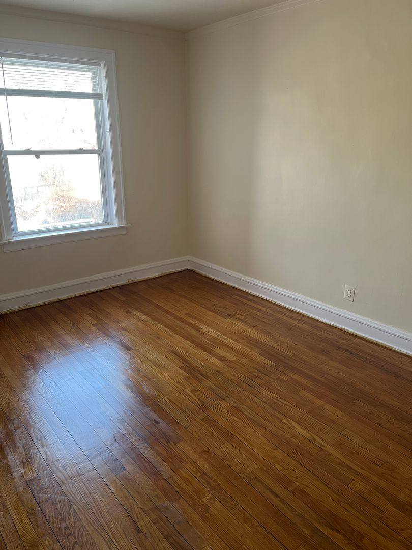 Apartment for rent at 7027-7033 S Indiana Ave, Chicago, IL 60637