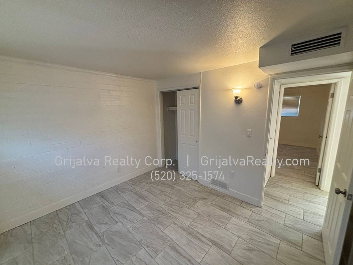 Townhouse for rent at 2920 N Richey, Tucson, AZ 85716