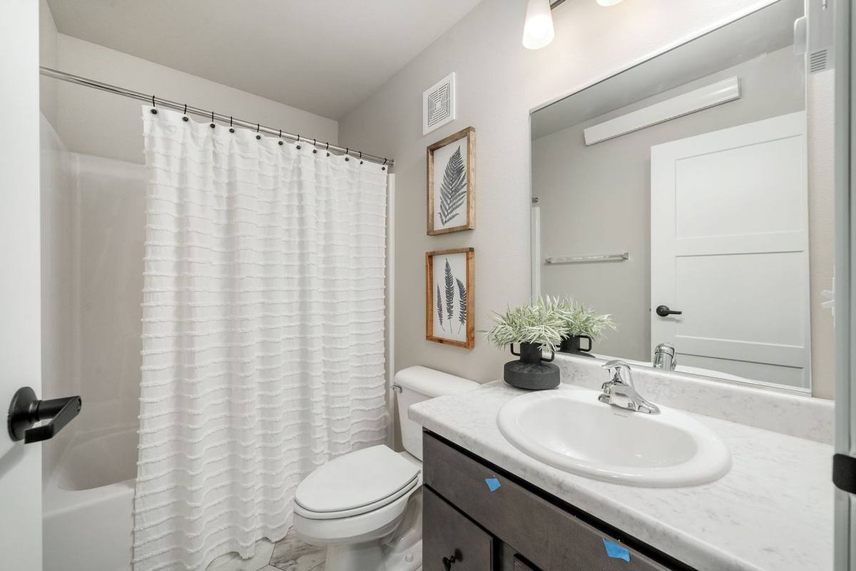 Townhouse for rent at 401 S Cliff Ave, Harrisburg, SD 57032