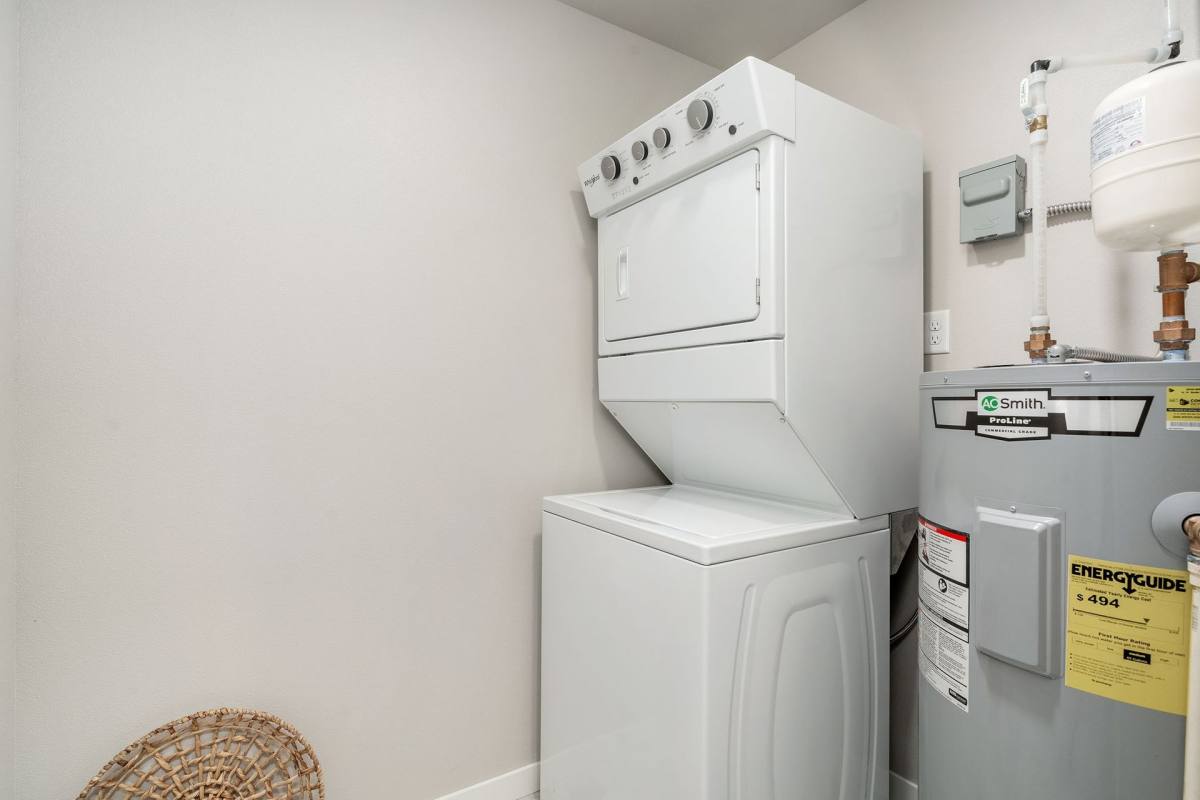 Townhouse for rent at 401 S Cliff Ave, Harrisburg, SD 57032