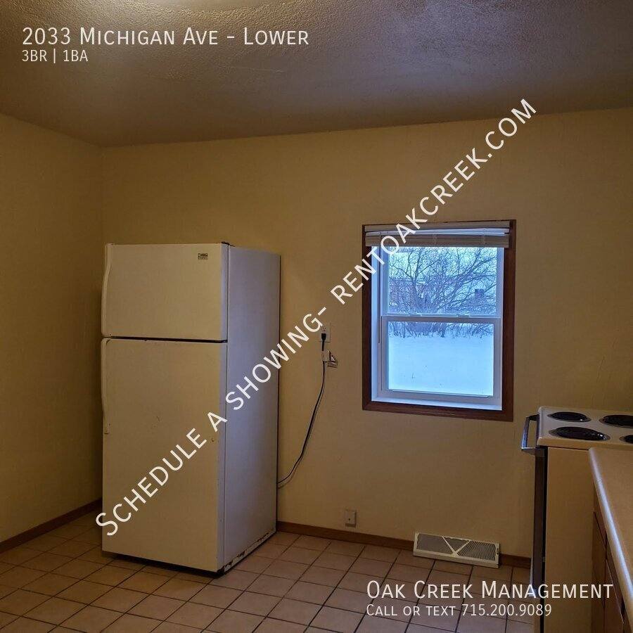 Apartment for rent at 2033 Michigan Ave, Stevens Point, WI 54481
