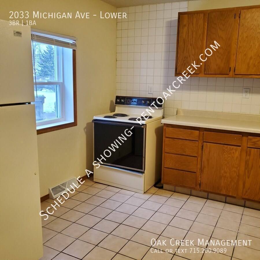 Apartment for rent at 2033 Michigan Ave, Stevens Point, WI 54481