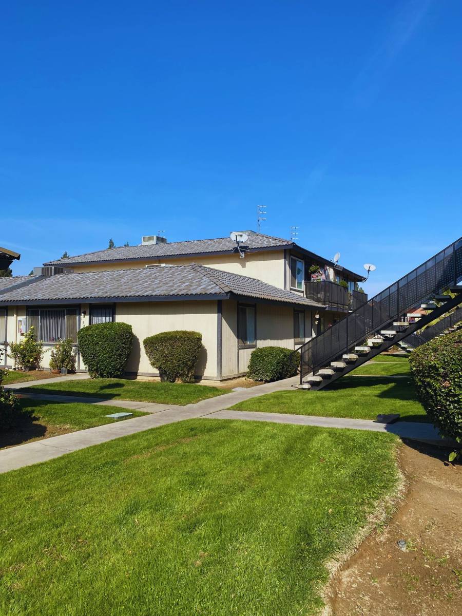 Apartment for rent at 3166 W Princeton Ave, Fresno, CA 93722