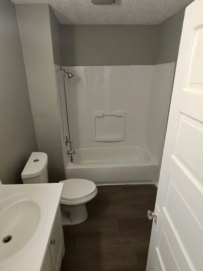 Apartment for rent at 10514 Mount Auburn Ave, Cleveland, OH 44104