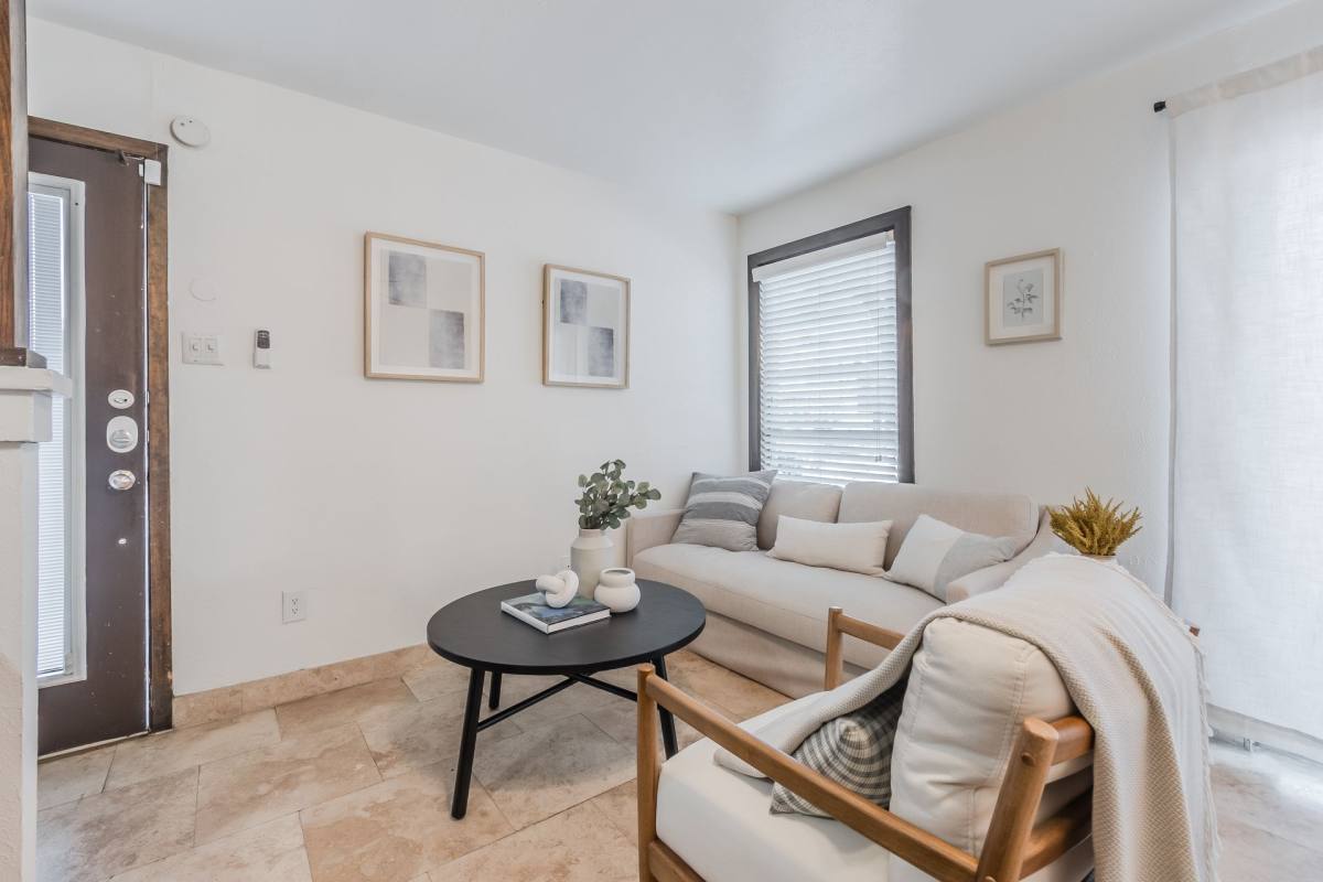 Apartment for rent at 6466 Ridgecrest Rd, Dallas, TX 75231