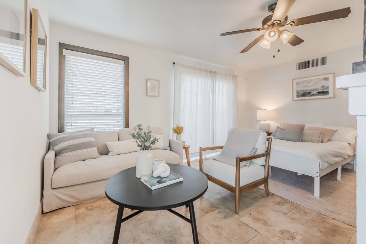 Apartment for rent at 6466 Ridgecrest Rd, Dallas, TX 75231