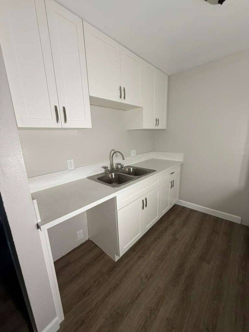 Apartment for rent at 4571 N Figueroa St, Los Angeles, CA 90065