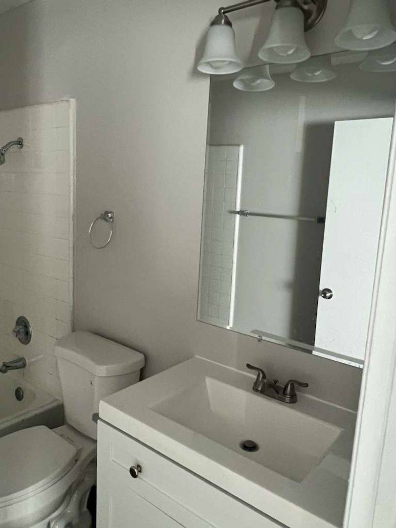 Apartment for rent at 4571 N Figueroa St, Los Angeles, CA 90065