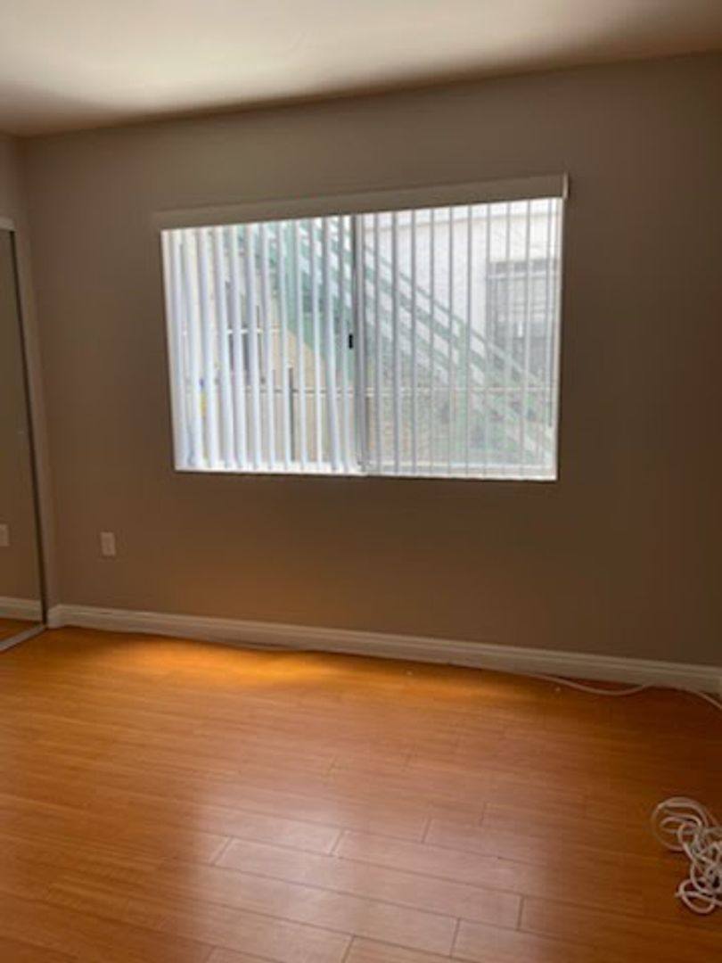 Apartment for rent at 1618 Schrader Blvd, Los Angeles, CA 90028