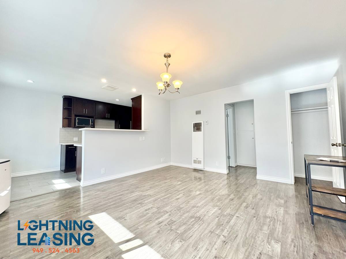 Apartment for rent at 1526 Corinth Ave #7, Los Angeles, CA 90025