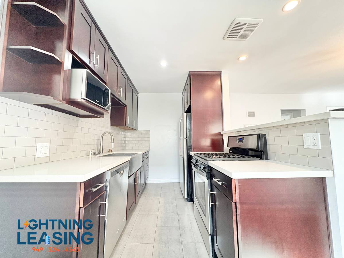 Apartment for rent at 1526 Corinth Ave #7, Los Angeles, CA 90025