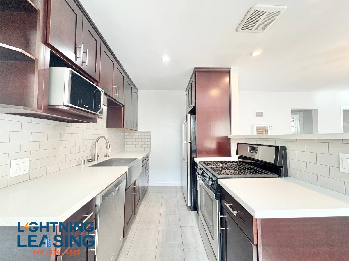 Apartment for rent at 1526 Corinth Ave #7, Los Angeles, CA 90025