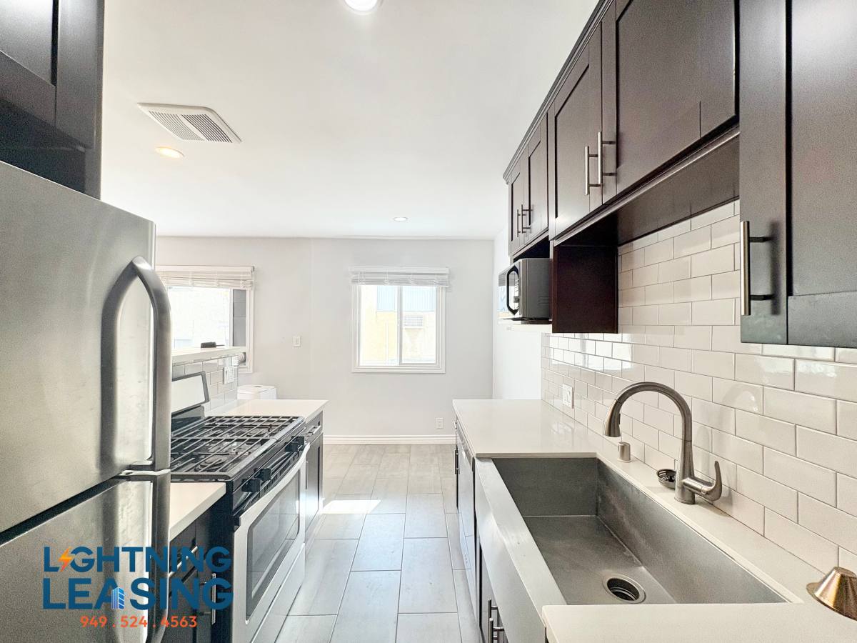 Apartment for rent at 1526 Corinth Ave #7, Los Angeles, CA 90025