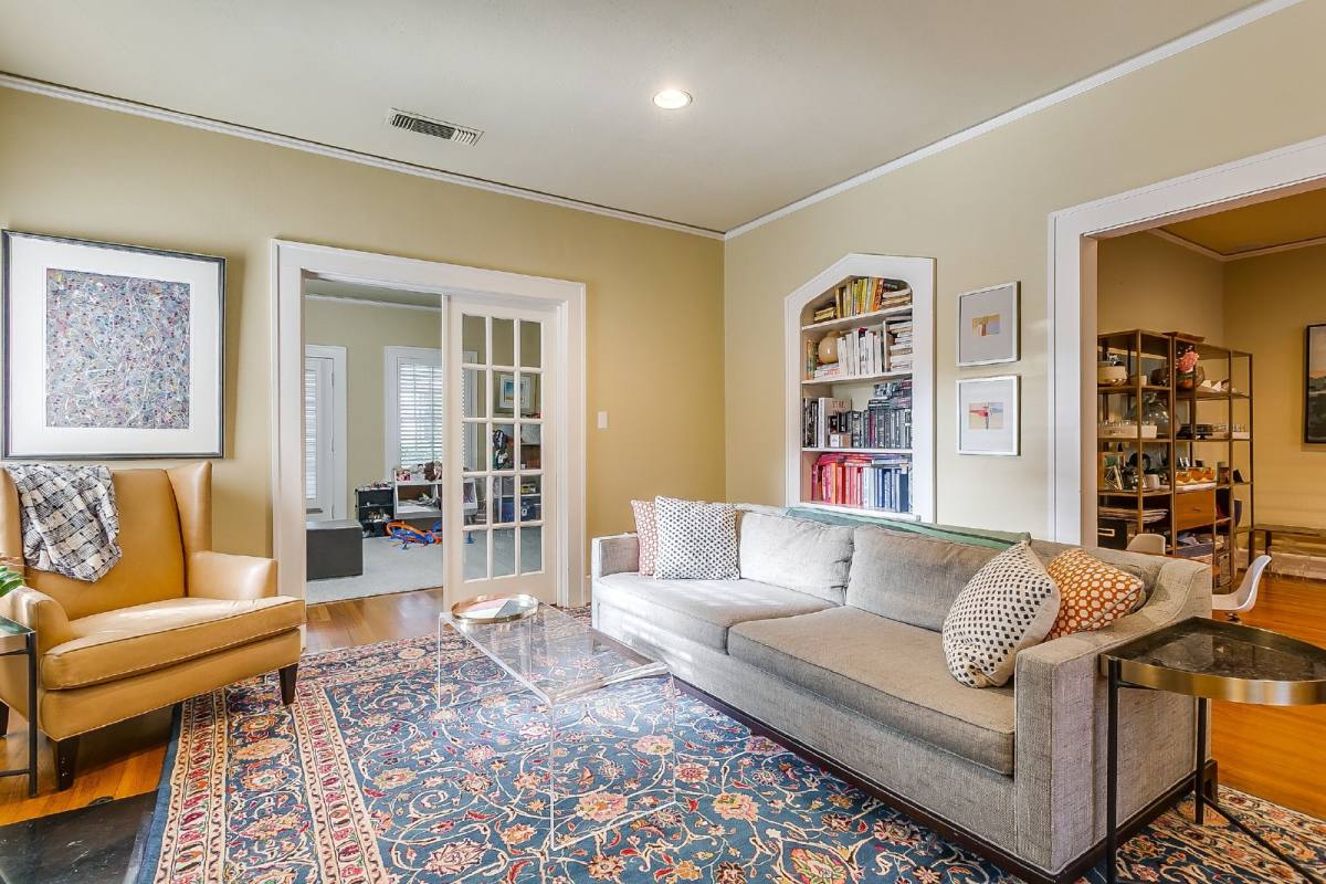 House for rent at 2606 Cockrell Ave, Fort Worth, TX 76109