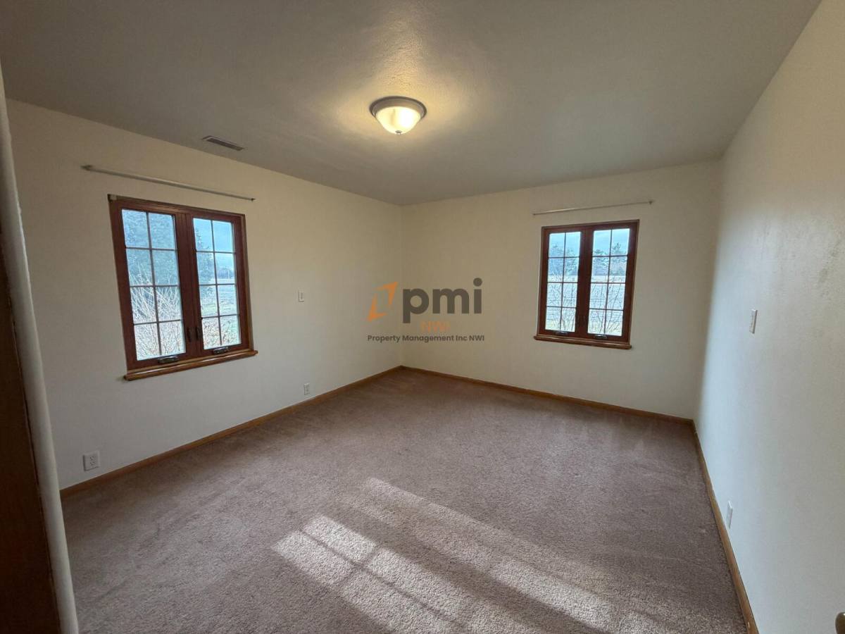 House for rent at 13403 223rd Ave, Lowell, IN 46356