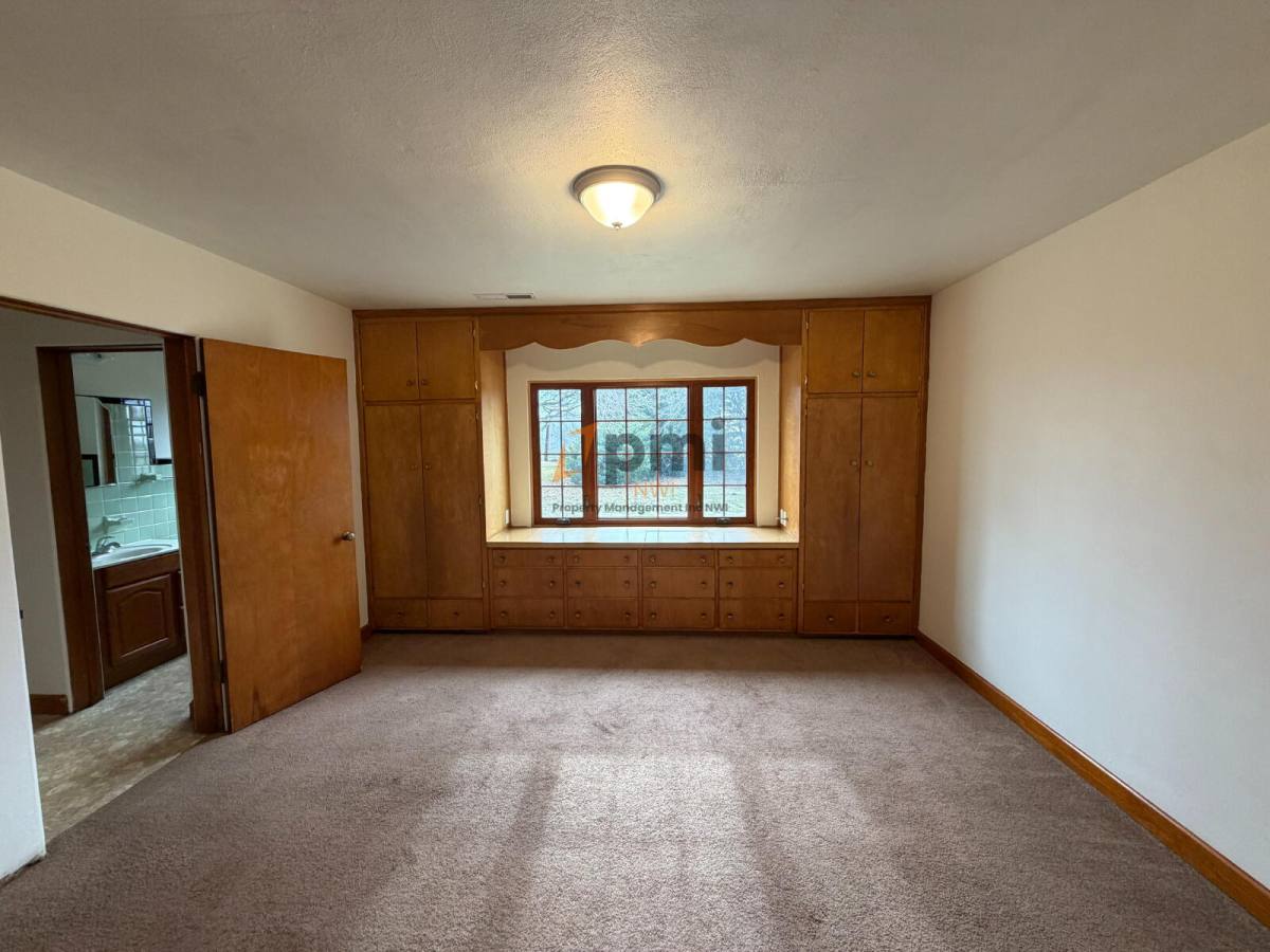 House for rent at 13403 223rd Ave, Lowell, IN 46356