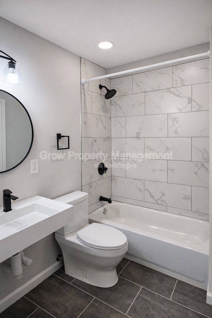 Apartment for rent at 623 W Oxford St #1, Philadelphia, PA 19122