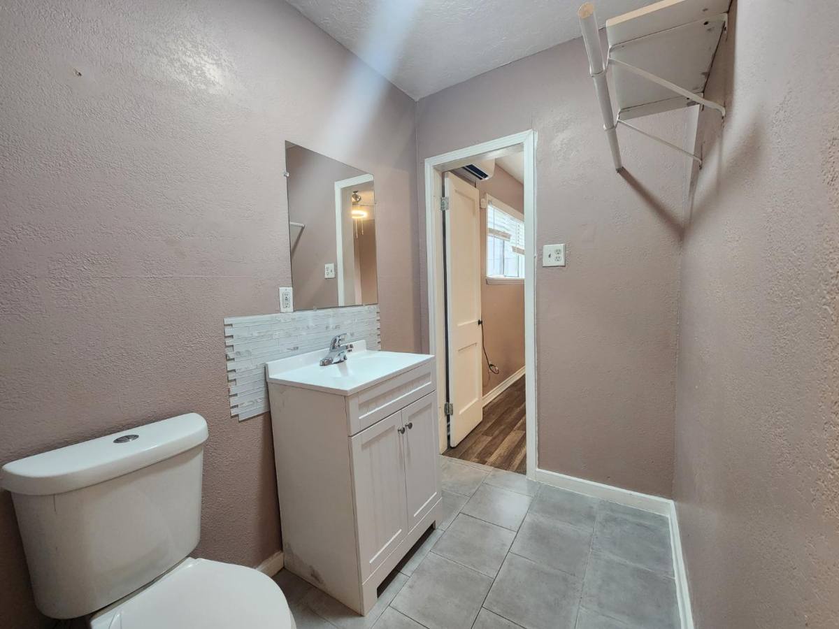 Apartment for rent at 13501 Topeka St #F, Houston, TX 77015